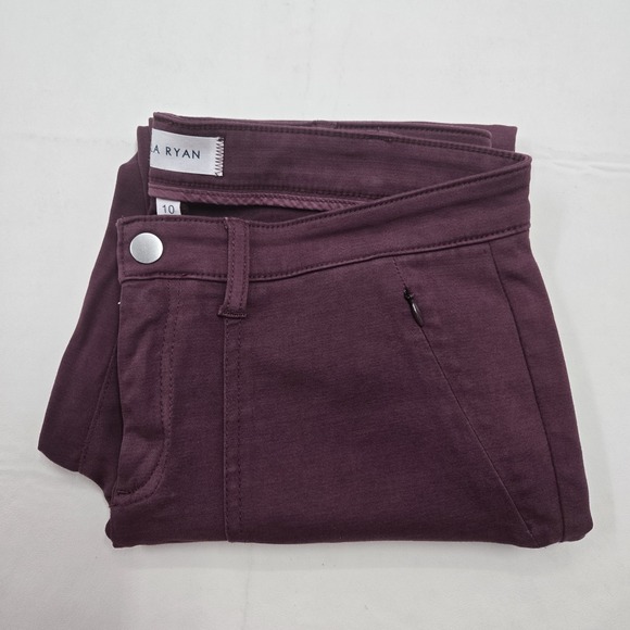 LILA RYAN Pants - Lila Ryan Women's Pants‎ Wine Colored Chino Straight Leg